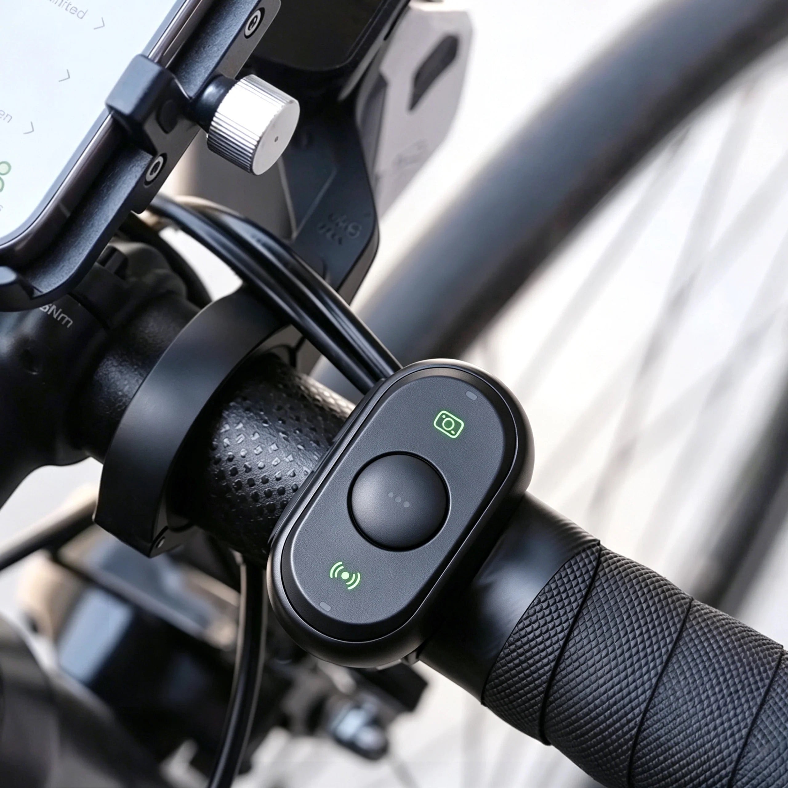 BleeqUp Bluetooth Controller