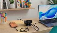Satechi ChargeView 140W Desktop Charger EU – настолно USB-C GaN зарядно с дисплей