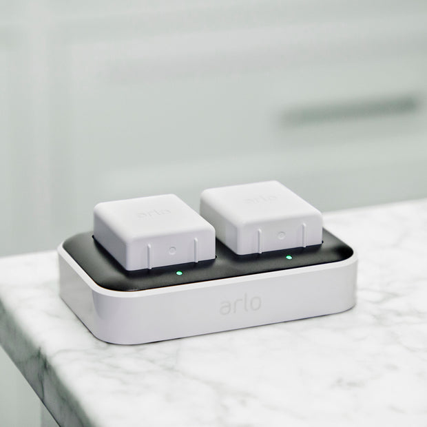 Зарядна станция Arlo Dual Charging Station, бяла
