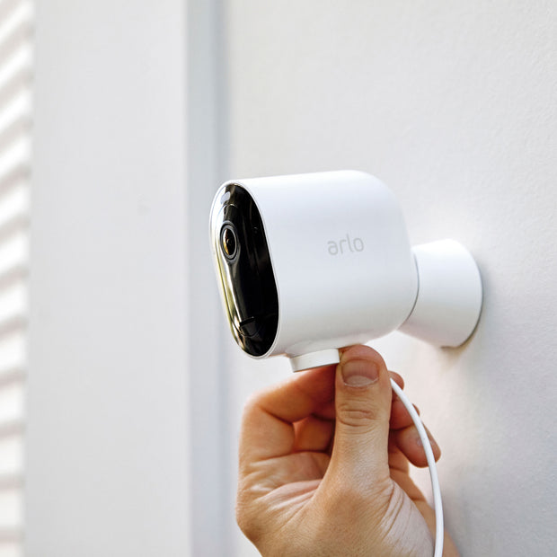 Кабел Arlo Indoor Magnetic Charging Cable 2.5 м, бял