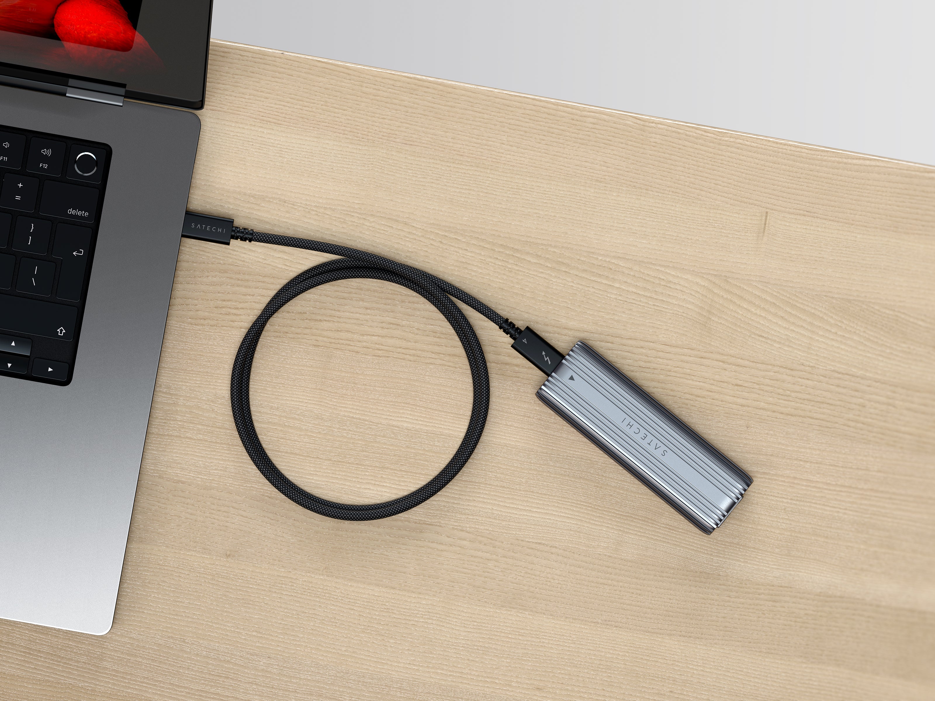 Кабел Satechi - Thunderbolt 4 (USB-C), плетен, 1 м, черен