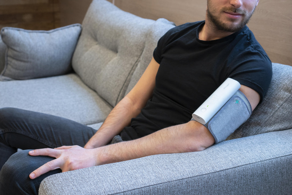 Апарат за кръвно налягане Withings BPM Connect с Wi‑Fi синхронизация