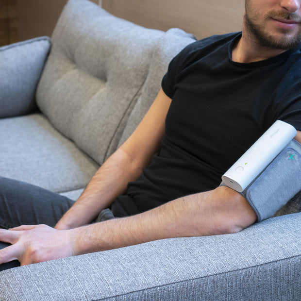 Апарат за кръвно налягане Withings BPM Connect с Wi‑Fi синхронизация